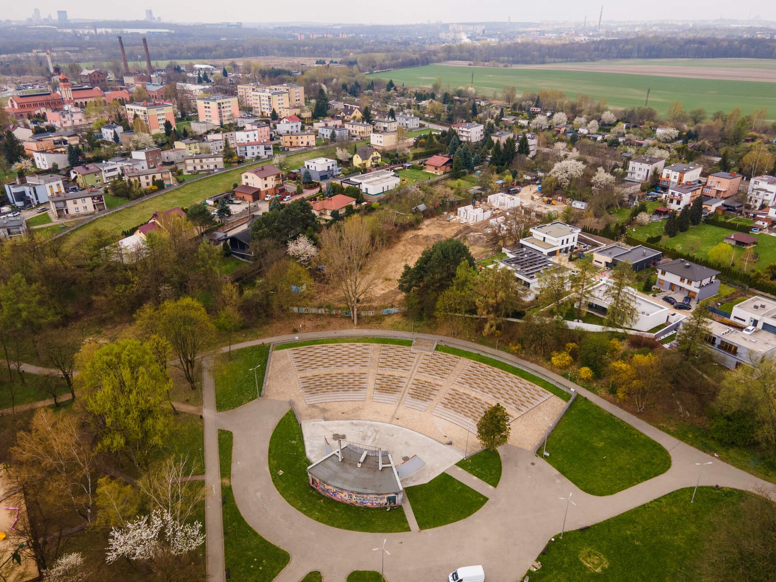 Grabek Park kwiecień 2026 - sąsiedztwo Parku Grabek